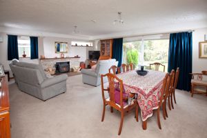 Sitting Room - click for photo gallery